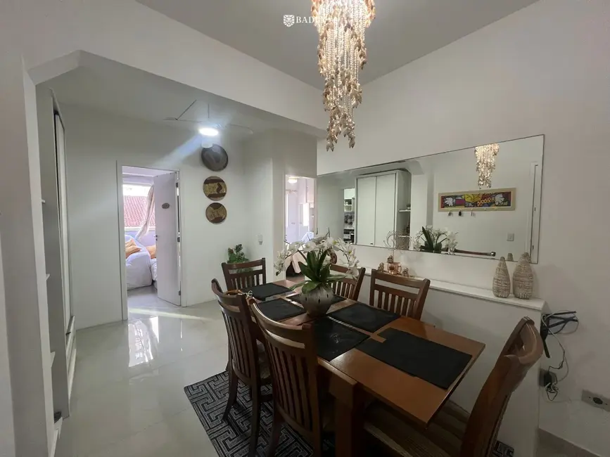 Apartamento com 3 quartos à venda, 65m2 em Centro, Balneario Camboriu - SC - imagem 8 Foto 8 de Apartamento com 3 quartos à venda, 65m2 em Centro, Balneario Camboriu - SC
