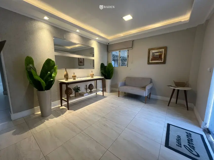Apartamento com 3 quartos à venda, 65m2 em Centro, Balneario Camboriu - SC - imagem 3 Foto 3 de Apartamento com 3 quartos à venda, 65m2 em Centro, Balneario Camboriu - SC