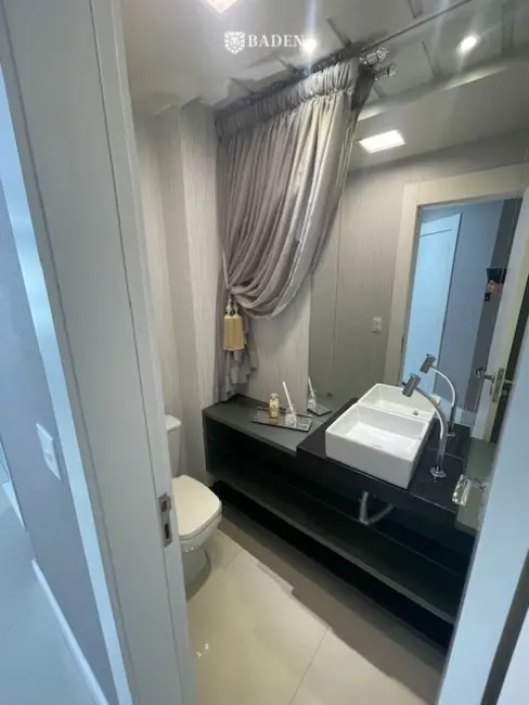 Apartamento com 3 quartos à venda, 136m2 em Centro, Balneario Camboriu - SC - imagem 8 Foto 8 de Apartamento com 3 quartos à venda, 136m2 em Centro, Balneario Camboriu - SC
