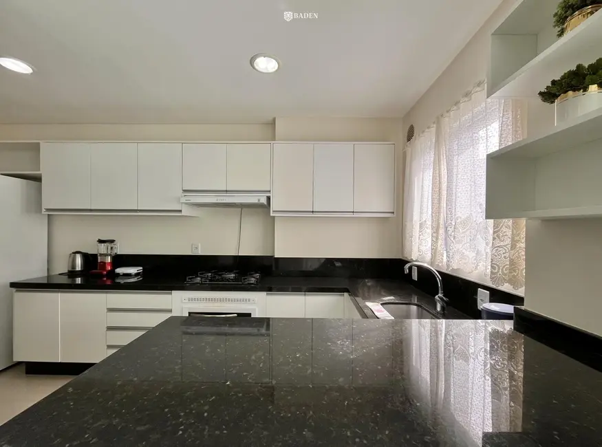 Foto 7 de Apartamento com 4 quartos para alugar, 136m2 em Balneario Camboriu - SC