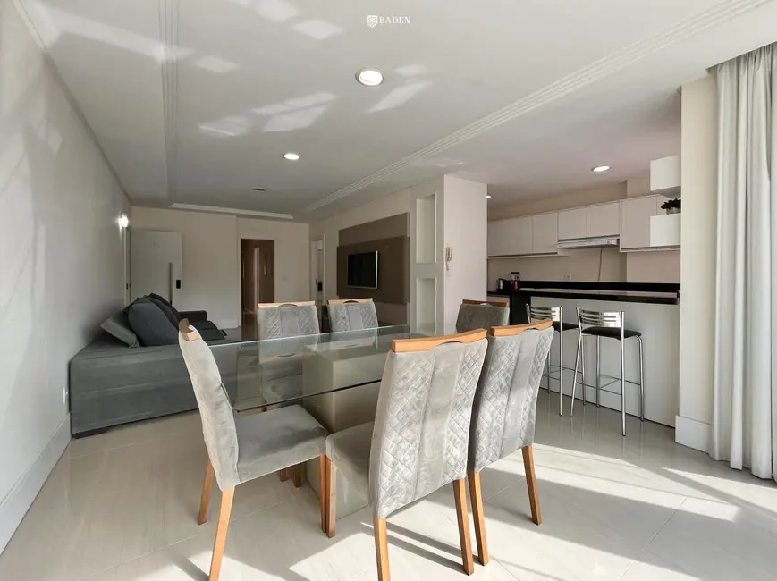 Foto 5 de Apartamento com 4 quartos para alugar, 136m2 em Balneario Camboriu - SC