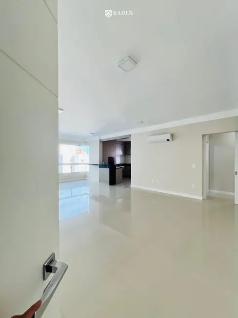 Foto 4 de Apartamento com 3 quartos à venda, 134m2 em Centro, Balneario Camboriu - SC