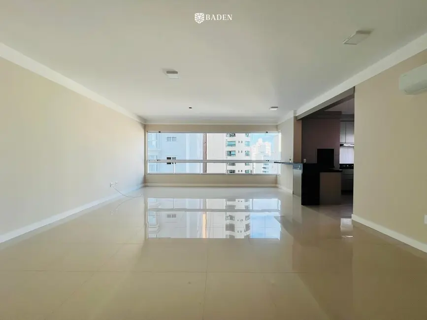 Foto 1 de Apartamento com 3 quartos à venda, 134m2 em Centro, Balneario Camboriu - SC