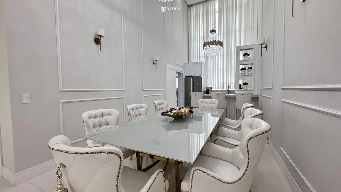 Foto 1 de Apartamento com 4 quartos à venda, 227m2 em Centro, Balneario Camboriu - SC