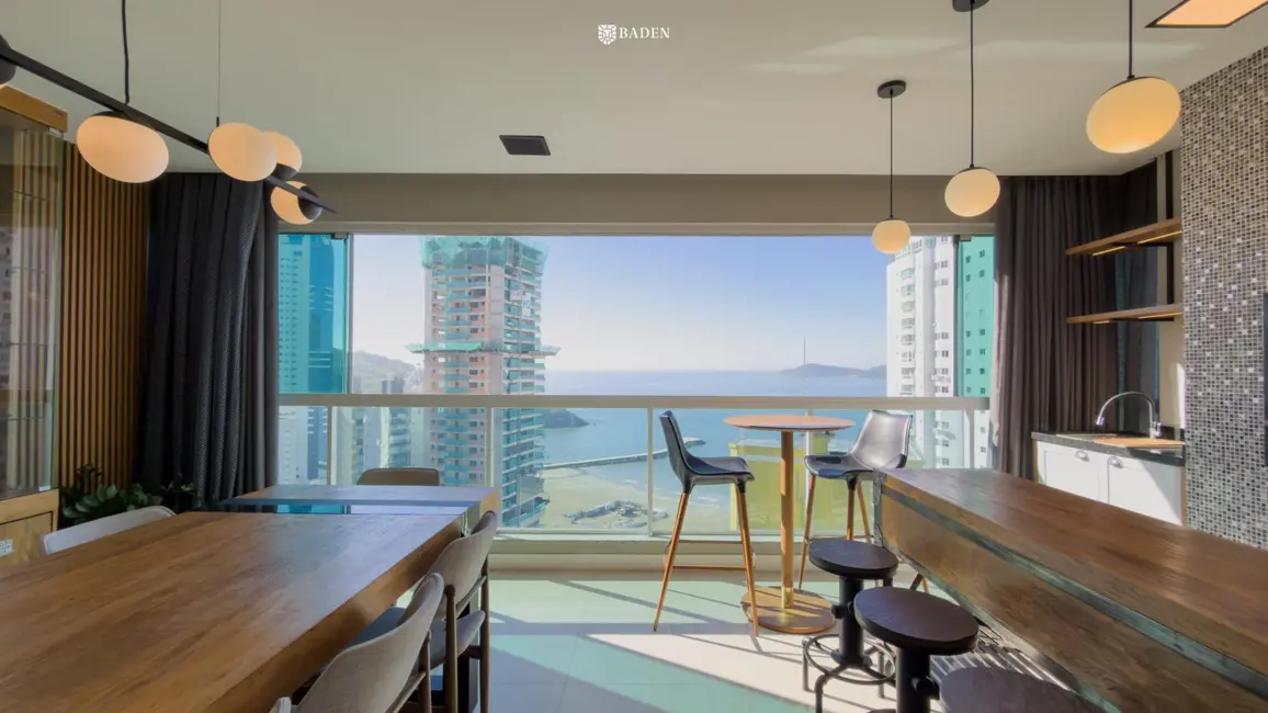 Apartamento com 4 quartos para alugar, 131m2 em Pioneiros, Balneario Camboriu - SC - imagem 4 Foto 4 de Apartamento com 4 quartos para alugar, 131m2 em Pioneiros, Balneario Camboriu - SC