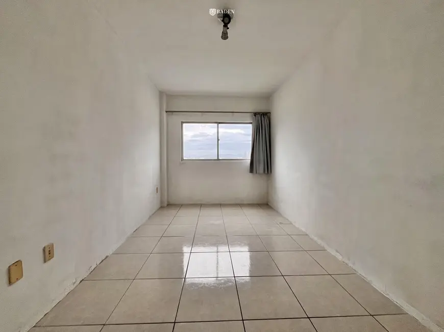 Foto 7 de Apartamento com 1 quarto à venda, 50m2 em Centro, Balneario Camboriu - SC