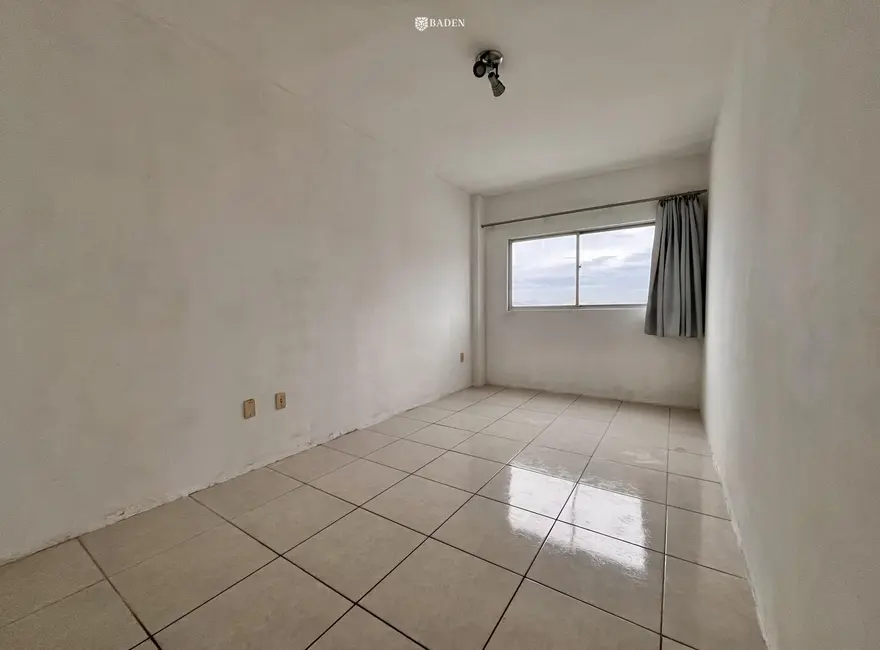 Foto 6 de Apartamento com 1 quarto à venda, 50m2 em Centro, Balneario Camboriu - SC