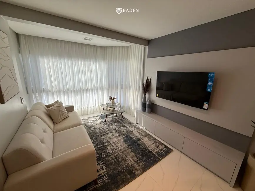 Apartamento com 3 quartos à venda, 111m2 em Centro, Balneario Camboriu - SC - imagem 7 Foto 7 de Apartamento com 3 quartos à venda, 111m2 em Centro, Balneario Camboriu - SC