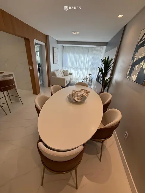 Apartamento com 3 quartos à venda, 111m2 em Centro, Balneario Camboriu - SC - imagem 3 Foto 3 de Apartamento com 3 quartos à venda, 111m2 em Centro, Balneario Camboriu - SC