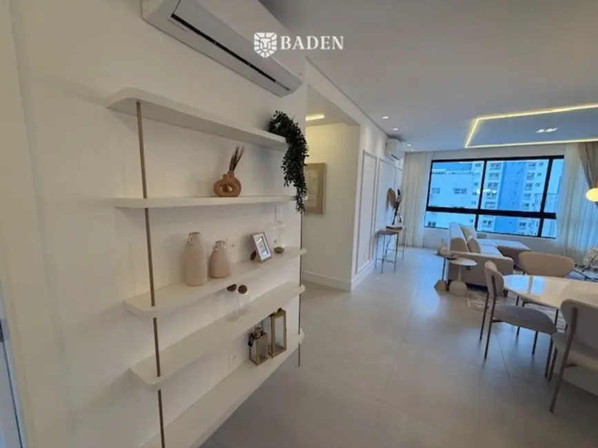 Foto 4 de Apartamento com 4 quartos à venda, 146m2 em Pioneiros, Balneario Camboriu - SC