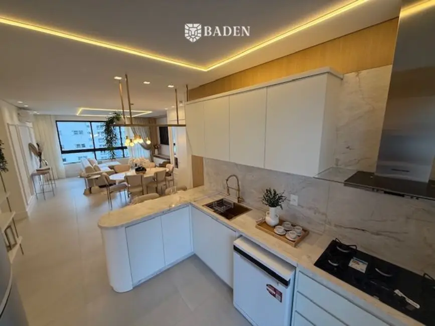 Foto 5 de Apartamento com 4 quartos à venda, 146m2 em Pioneiros, Balneario Camboriu - SC