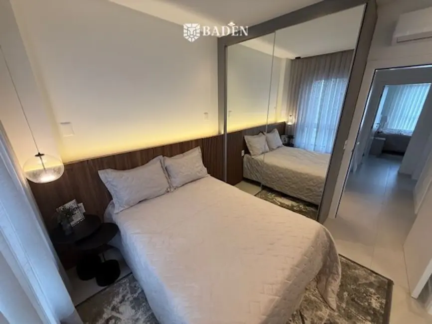 Foto 7 de Apartamento com 4 quartos à venda, 146m2 em Pioneiros, Balneario Camboriu - SC