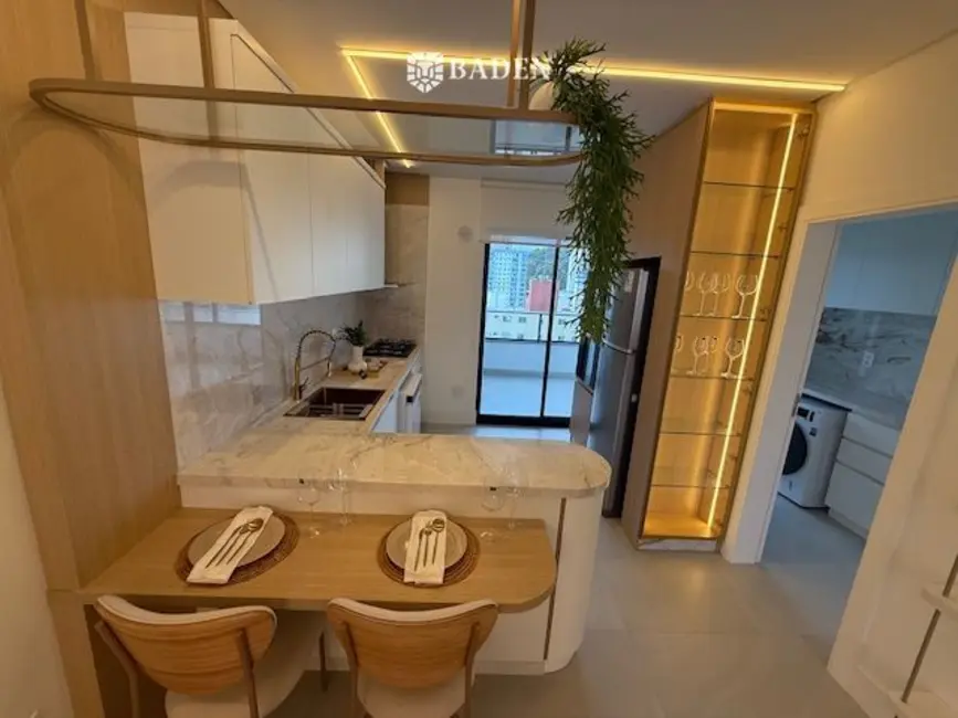 Foto 2 de Apartamento com 4 quartos à venda, 146m2 em Pioneiros, Balneario Camboriu - SC