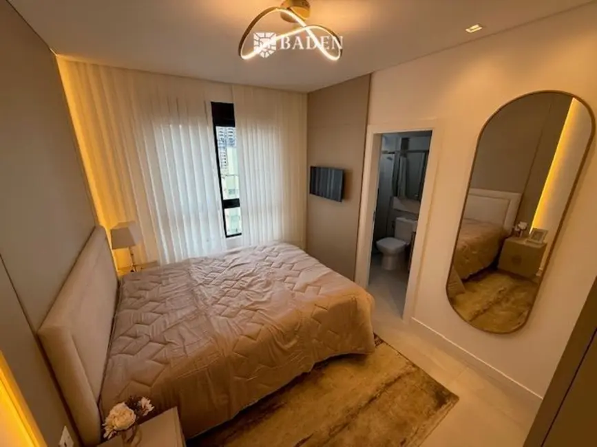 Foto 9 de Apartamento com 4 quartos à venda, 146m2 em Pioneiros, Balneario Camboriu - SC