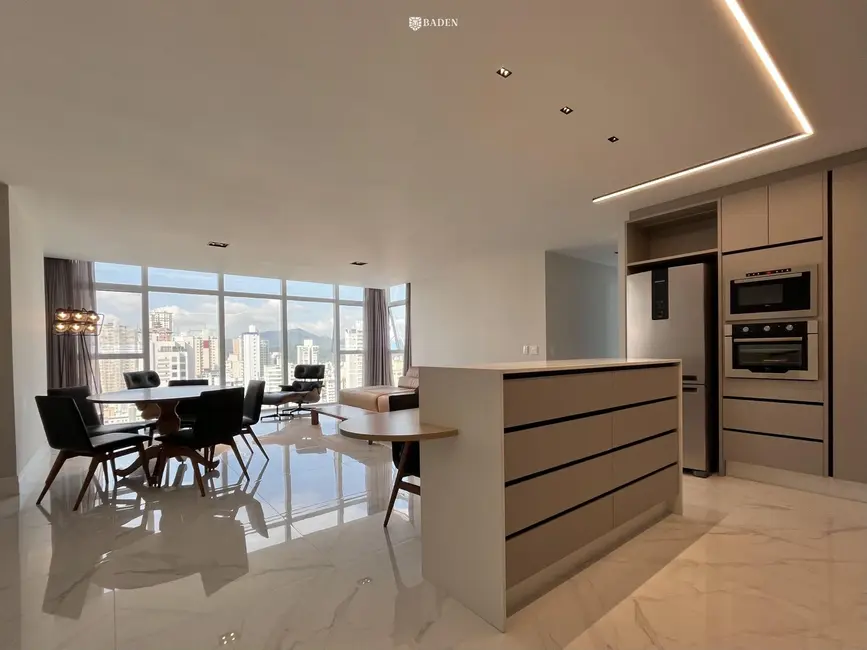 Foto 9 de Apartamento com 3 quartos para alugar, 169m2 em Centro, Balneario Camboriu - SC