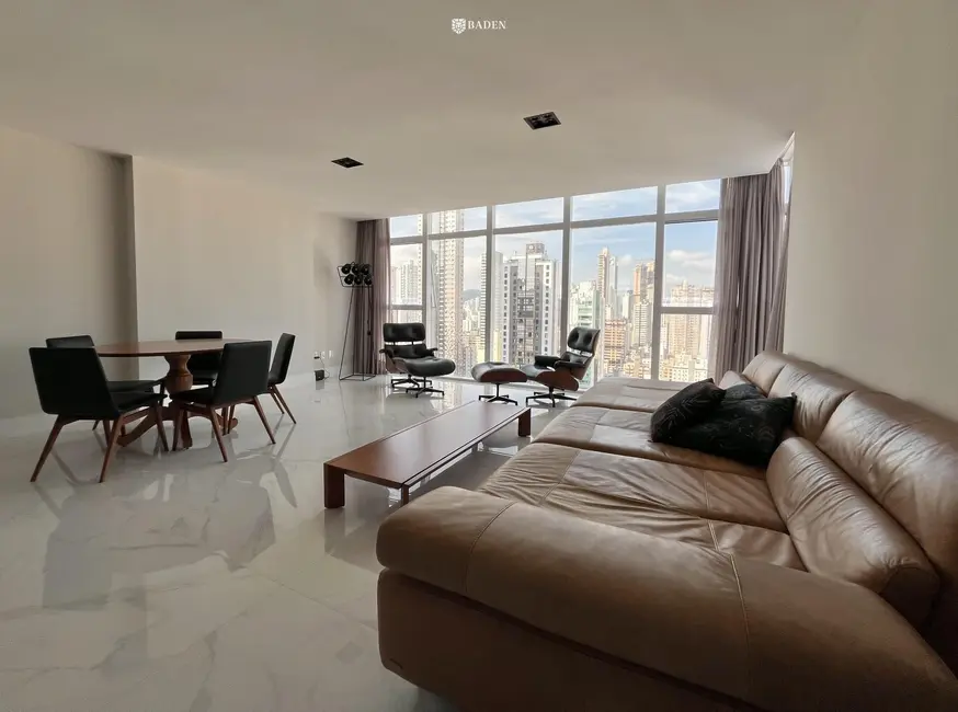Foto 2 de Apartamento com 3 quartos para alugar, 169m2 em Centro, Balneario Camboriu - SC