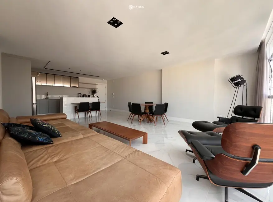 Foto 6 de Apartamento com 3 quartos para alugar, 169m2 em Centro, Balneario Camboriu - SC