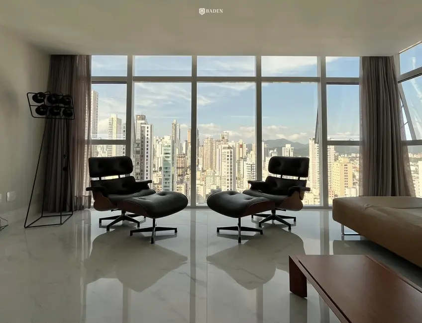Foto 8 de Apartamento com 3 quartos para alugar, 169m2 em Centro, Balneario Camboriu - SC