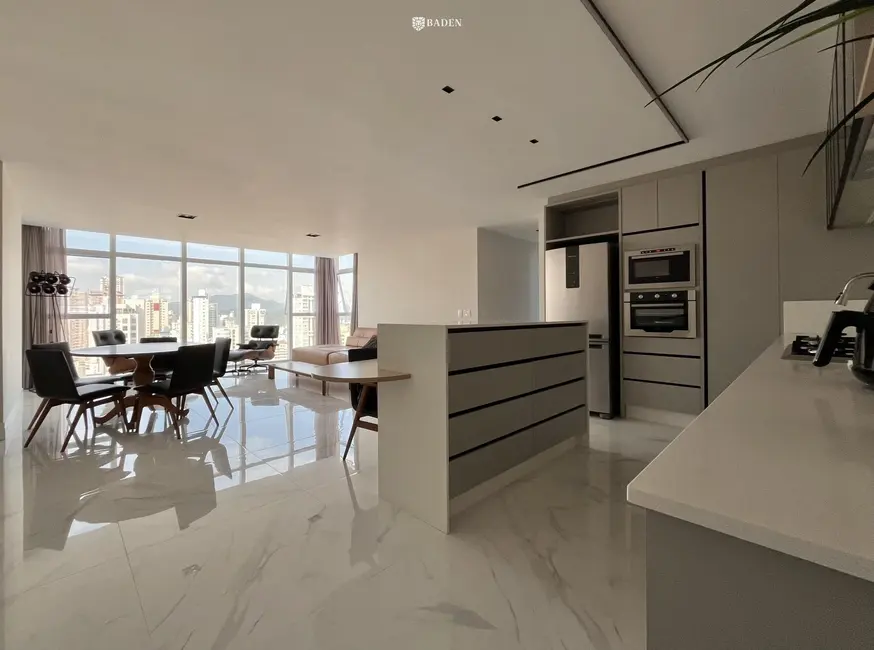 Foto 3 de Apartamento com 3 quartos para alugar, 169m2 em Centro, Balneario Camboriu - SC