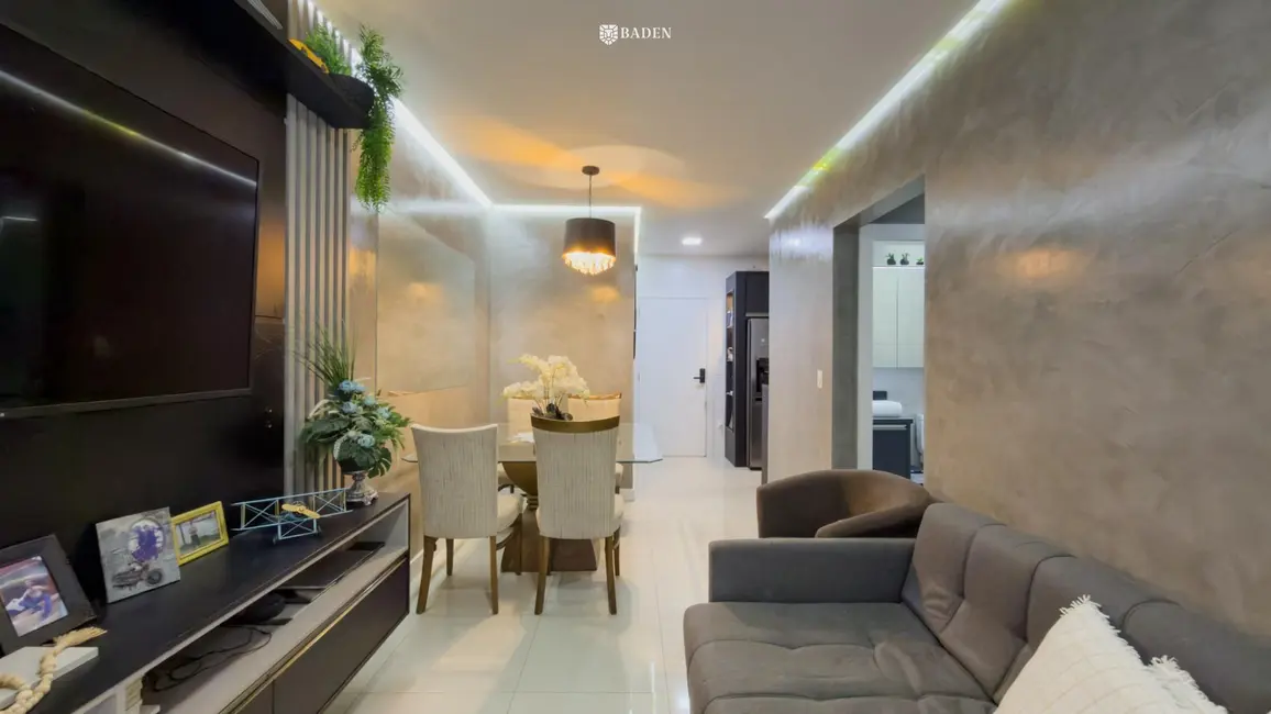 Foto 2 de Apartamento com 2 quartos à venda, 117m2 em Nações, Balneario Camboriu - SC