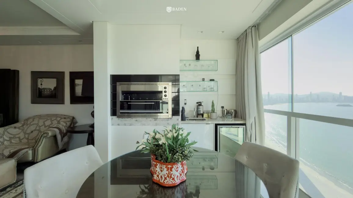 Apartamento com 3 quartos à venda, 186m2 em Balneario Camboriu - SC - imagem 5 Foto 5 de Apartamento com 3 quartos à venda, 186m2 em Balneario Camboriu - SC