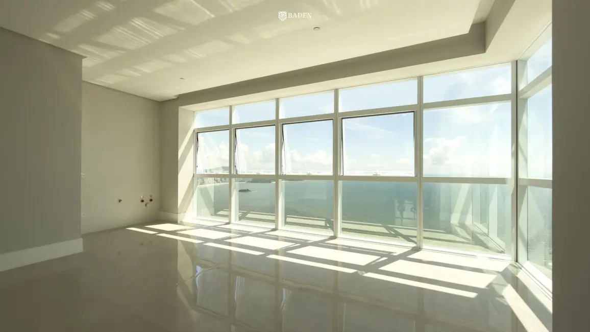 Foto 2 de Apartamento com 4 quartos à venda, 198m2 em Balneario Camboriu - SC