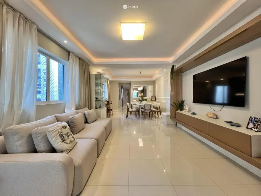 Foto 9 de Apartamento com 4 quartos para alugar, 143m2 em Centro, Balneario Camboriu - SC