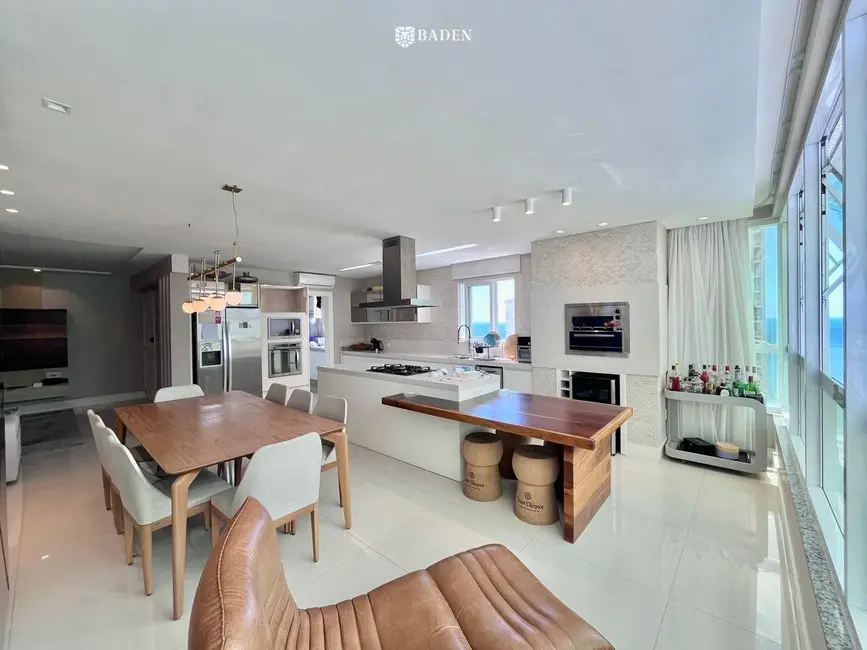 Apartamento com 4 quartos à venda, 151m2 em Centro, Balneario Camboriu - SC - imagem 9 Foto 9 de Apartamento com 4 quartos à venda, 151m2 em Centro, Balneario Camboriu - SC