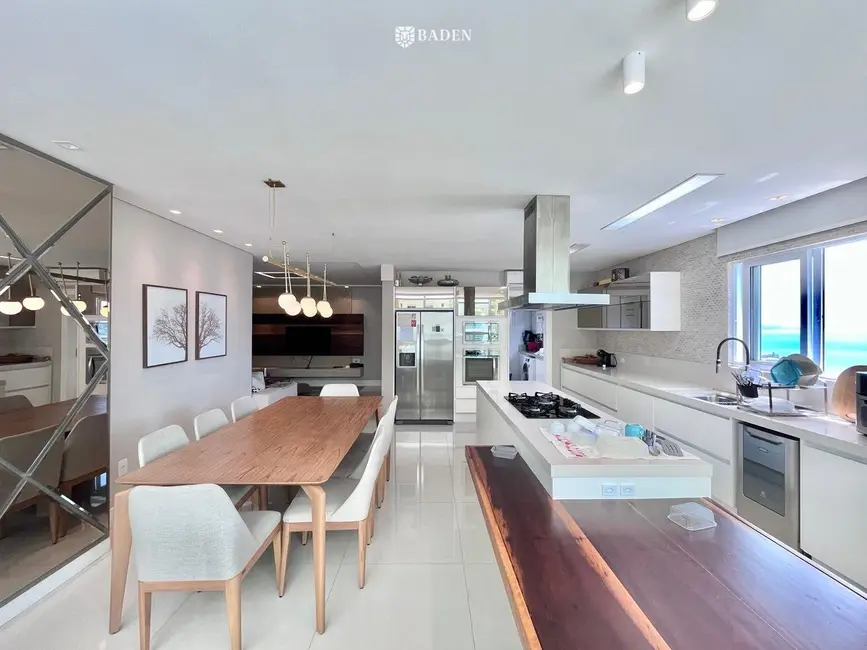 Apartamento com 4 quartos à venda, 151m2 em Centro, Balneario Camboriu - SC - imagem 7 Foto 7 de Apartamento com 4 quartos à venda, 151m2 em Centro, Balneario Camboriu - SC