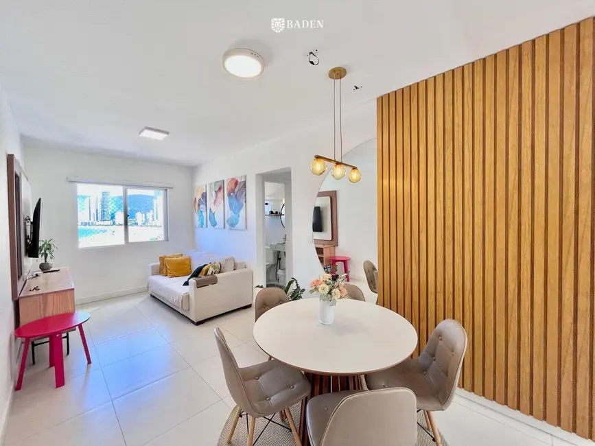 Apartamento com 2 quartos à venda, 82m2 em Centro, Balneario Camboriu - SC - imagem 3 Foto 3 de Apartamento com 2 quartos à venda, 82m2 em Centro, Balneario Camboriu - SC