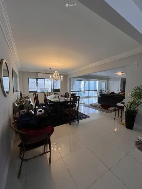 Foto 2 de Apartamento com 3 quartos à venda, 210m2 em Centro, Balneario Camboriu - SC