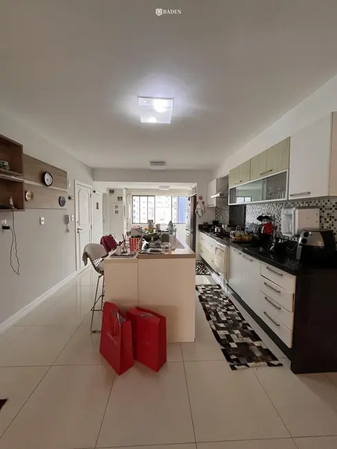 Foto 5 de Apartamento com 3 quartos à venda, 210m2 em Centro, Balneario Camboriu - SC
