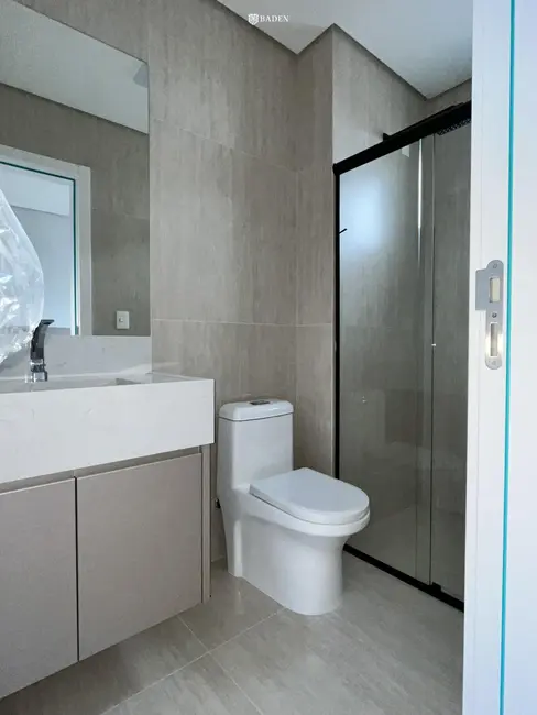 Apartamento com 3 quartos à venda, 120m2 em Centro, Balneario Camboriu - SC - imagem 9 Foto 9 de Apartamento com 3 quartos à venda, 120m2 em Centro, Balneario Camboriu - SC