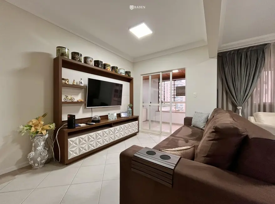 Apartamento com 3 quartos à venda, 207m2 em Centro, Balneario Camboriu - SC - imagem 7 Foto 7 de Apartamento com 3 quartos à venda, 207m2 em Centro, Balneario Camboriu - SC