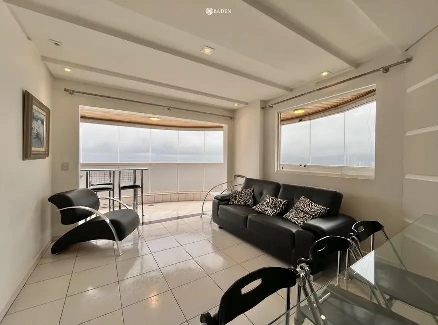 Apartamento com 2 quartos à venda, 102m2 em Centro, Balneario Camboriu - SC - imagem 2 Foto 2 de Apartamento com 2 quartos à venda, 102m2 em Centro, Balneario Camboriu - SC