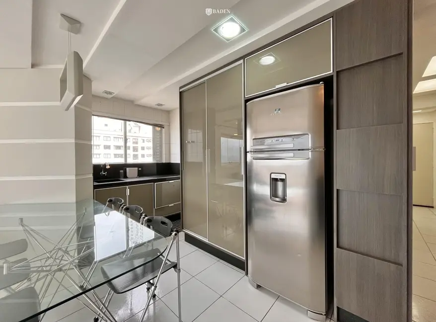 Apartamento com 2 quartos à venda, 102m2 em Centro, Balneario Camboriu - SC - imagem 5 Foto 5 de Apartamento com 2 quartos à venda, 102m2 em Centro, Balneario Camboriu - SC