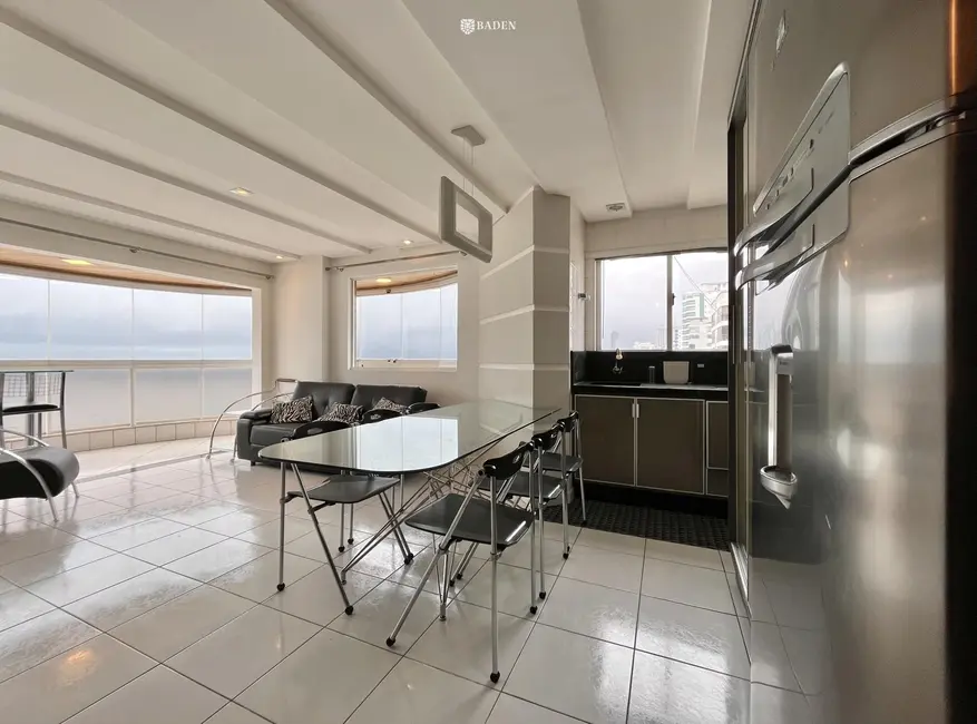 Apartamento com 2 quartos à venda, 102m2 em Centro, Balneario Camboriu - SC - imagem 4 Foto 4 de Apartamento com 2 quartos à venda, 102m2 em Centro, Balneario Camboriu - SC