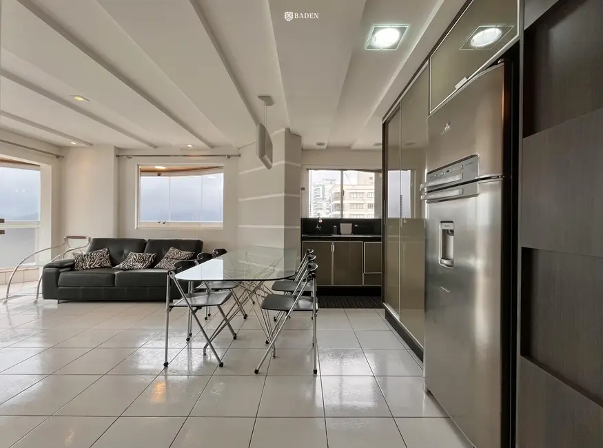 Apartamento com 2 quartos à venda, 102m2 em Centro, Balneario Camboriu - SC - imagem 6 Foto 6 de Apartamento com 2 quartos à venda, 102m2 em Centro, Balneario Camboriu - SC