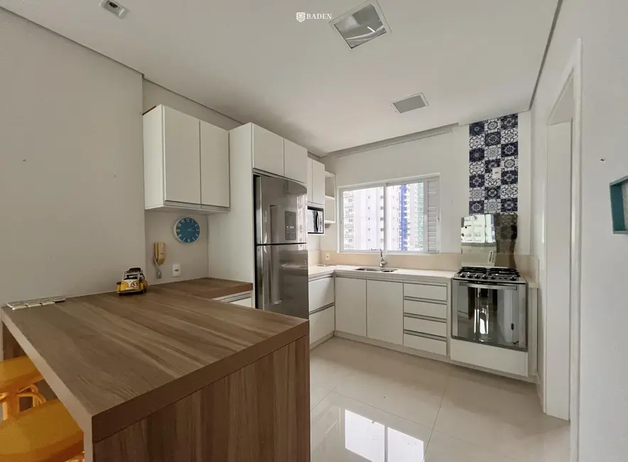Apartamento com 3 quartos à venda, 125m2 em Pioneiros, Balneario Camboriu - SC - imagem 8 Foto 8 de Apartamento com 3 quartos à venda, 125m2 em Pioneiros, Balneario Camboriu - SC