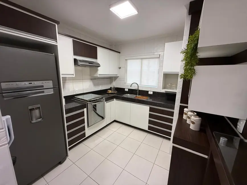 Apartamento com 3 quartos à venda, 244m2 em Centro, Balneario Camboriu - SC - imagem 9 Foto 9 de Apartamento com 3 quartos à venda, 244m2 em Centro, Balneario Camboriu - SC