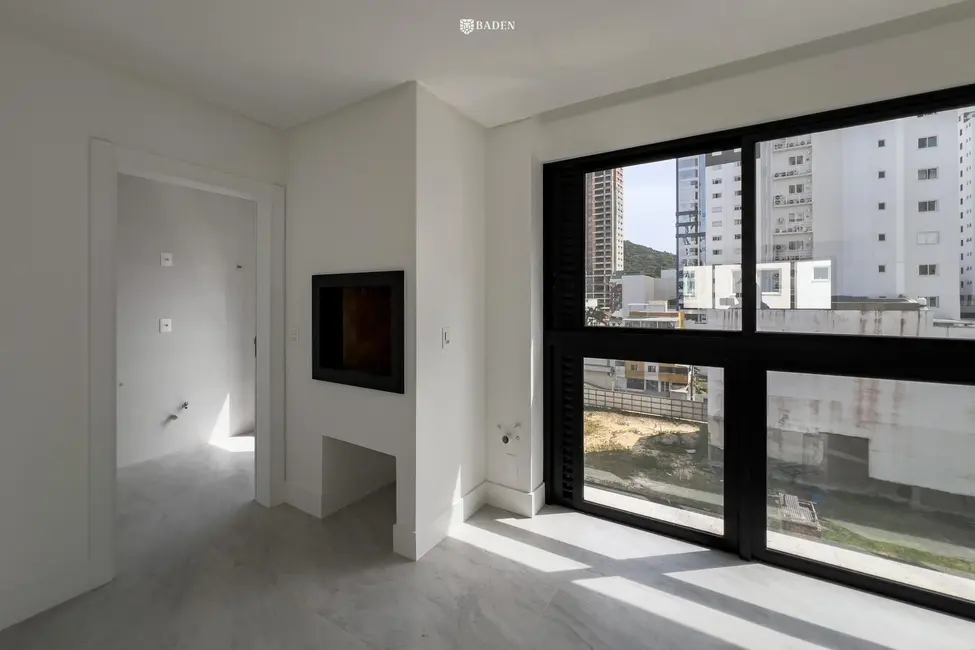 Foto 3 de Apartamento com 3 quartos à venda, 110m2 em Pioneiros, Balneario Camboriu - SC