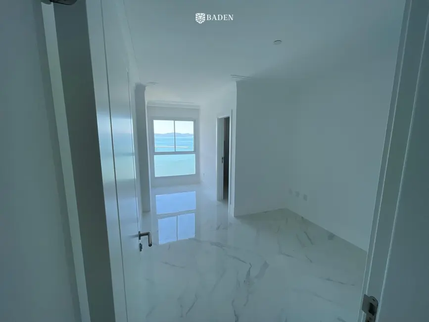Foto 7 de Apartamento com 4 quartos à venda, 190m2 em Itapema - SC
