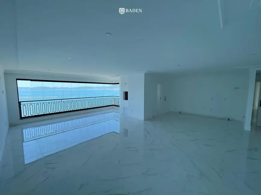 Foto 3 de Apartamento com 4 quartos à venda, 190m2 em Itapema - SC
