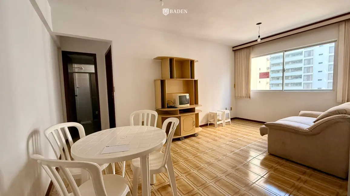 Apartamento com 1 quarto à venda, 57m2 em Centro, Balneario Camboriu - SC - imagem 2 Foto 2 de Apartamento com 1 quarto à venda, 57m2 em Centro, Balneario Camboriu - SC