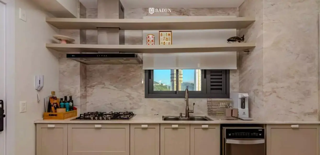Apartamento com 4 quartos à venda, 182m2 em Centro, Balneario Camboriu - SC - imagem 7 Foto 7 de Apartamento com 4 quartos à venda, 182m2 em Centro, Balneario Camboriu - SC