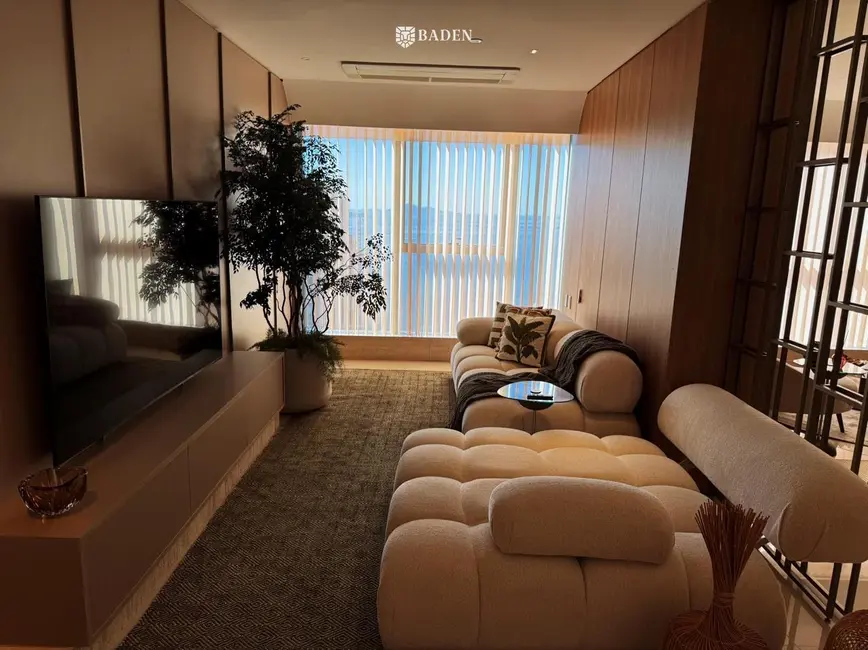 Foto 6 de Apartamento com 4 quartos à venda, 171m2 em Balneario Camboriu - SC