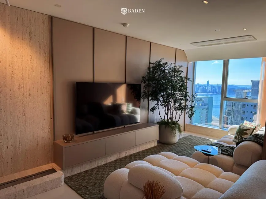 Foto 7 de Apartamento com 4 quartos à venda, 171m2 em Balneario Camboriu - SC