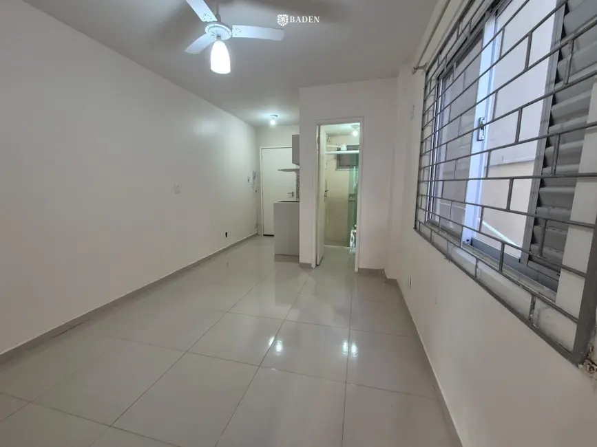 Apartamento com 1 quarto à venda, 37m2 em Centro, Balneario Camboriu - SC - imagem 2 Foto 2 de Apartamento com 1 quarto à venda, 37m2 em Centro, Balneario Camboriu - SC