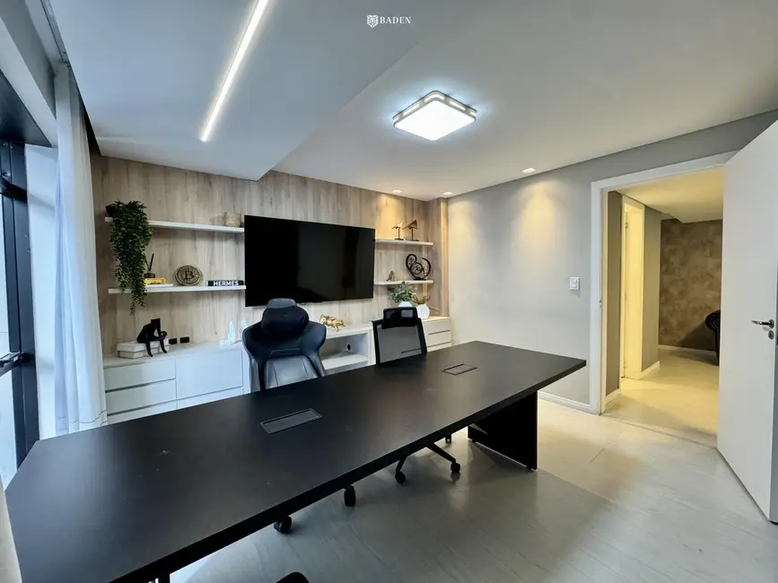 Foto 7 de Sala Comercial com 3 quartos à venda, 70m2 em Centro, Balneario Camboriu - SC