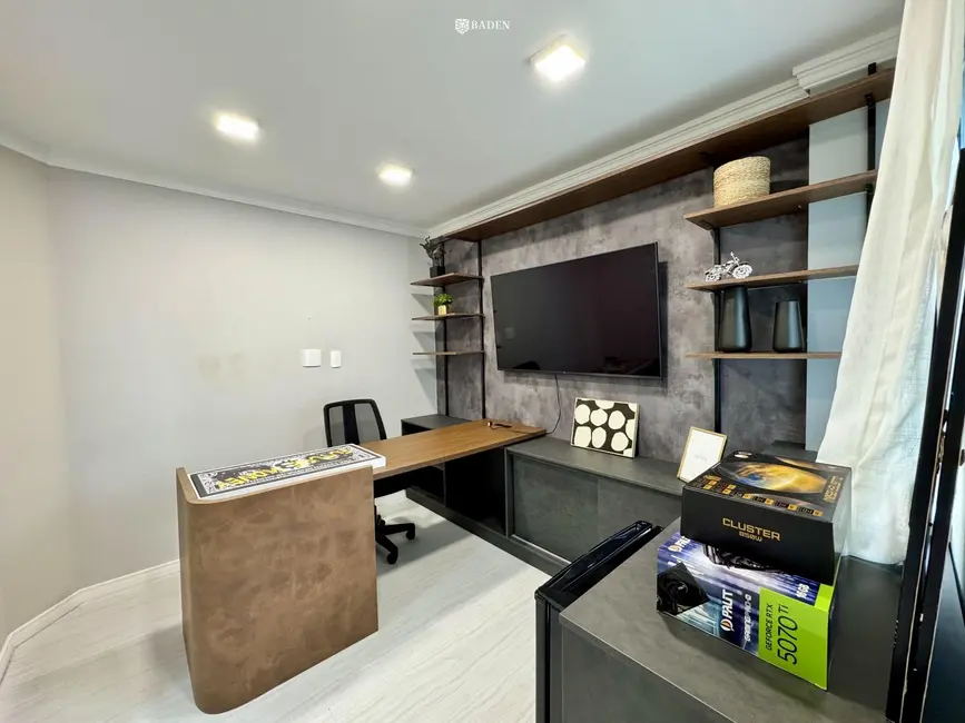 Foto 9 de Sala Comercial com 3 quartos à venda, 70m2 em Centro, Balneario Camboriu - SC